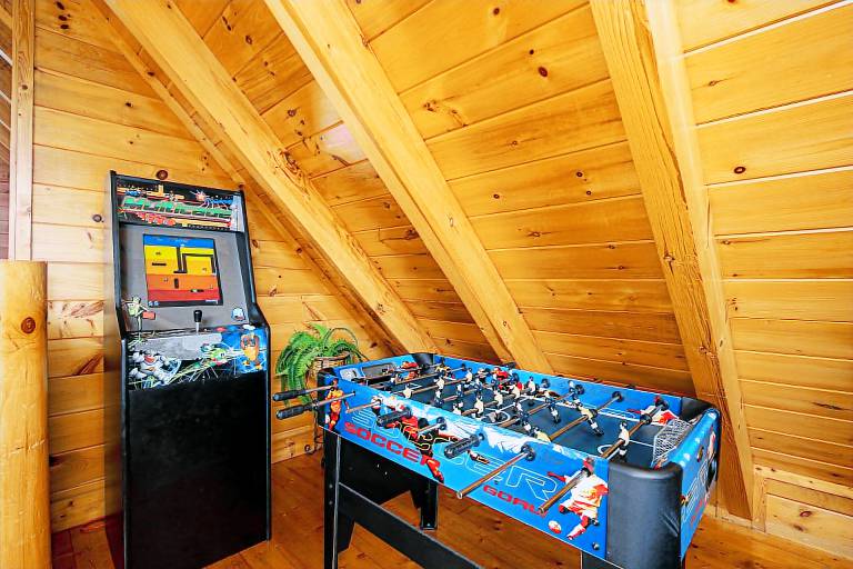 Fully equipped cabin with pool, hot tub & barbeque | Pet-friendly — photo 3