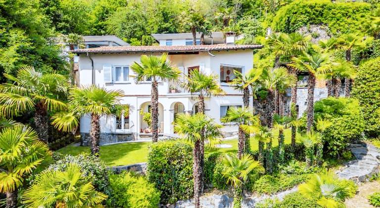 Villa with 3 rooms for 6 persons in Lugano