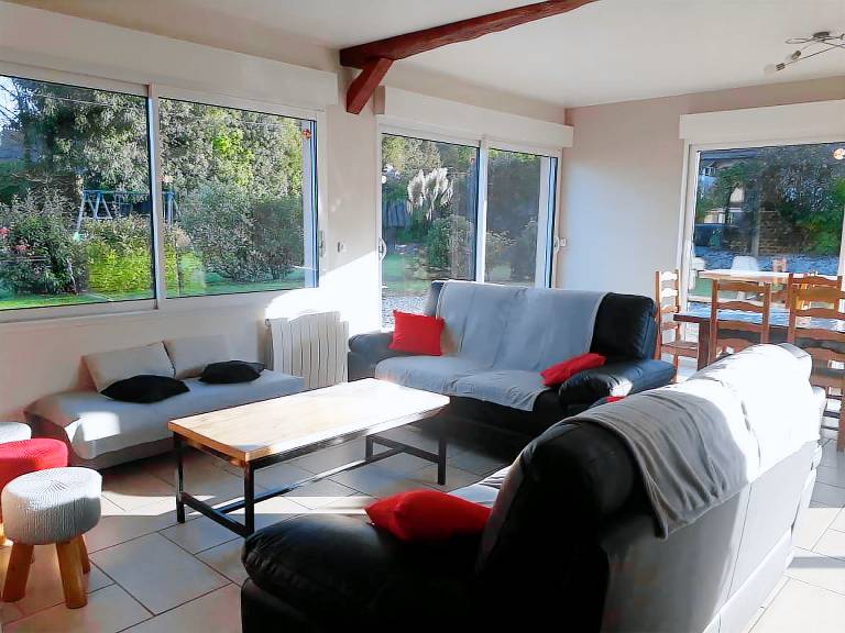 Gite with yard, BBQ & terrace — photo 2