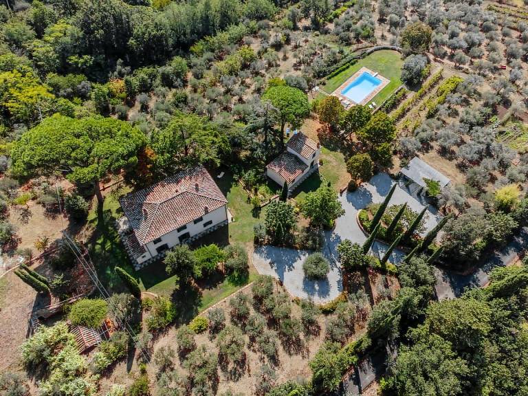 Villa with private pool, yard & BBQ | Panoramic view — photo 2