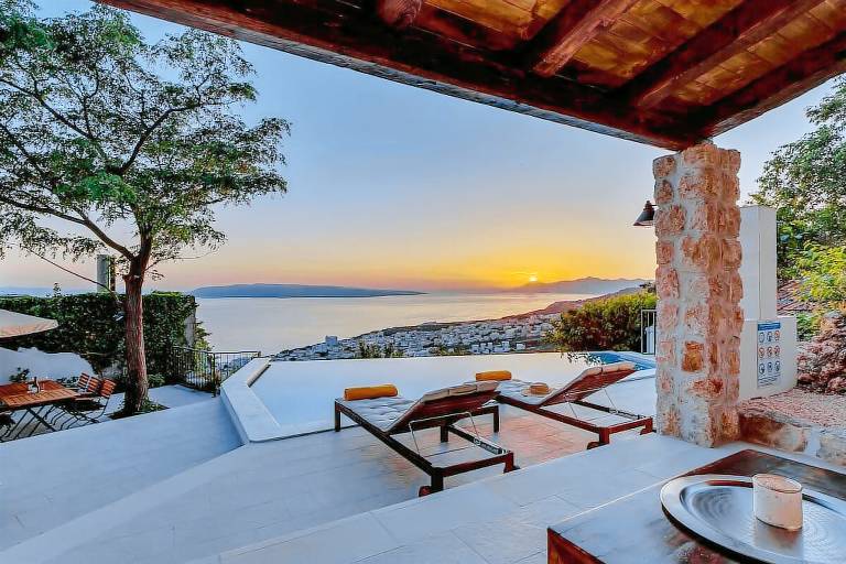 Lovely vacation home with pool & terrace | Pets are welcome in Tucepi