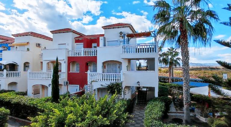 Holiday apartment with pool | Close to the beach | Pets are welcome — photo 4