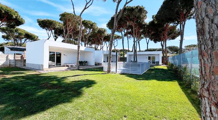 Vacation home with pool in Chiclana de la Frontera
