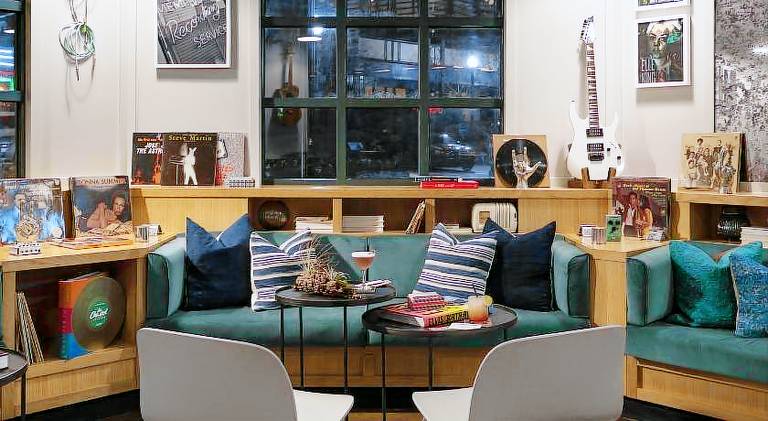 Moxy Memphis Downtown — photo 5