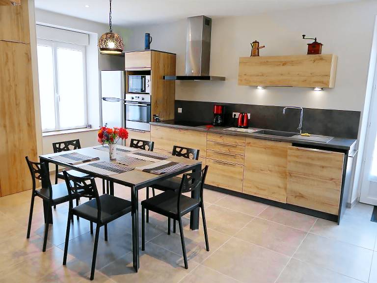Peaceful house with air conditioning and Wi-Fi, pet-friendly — photo 3