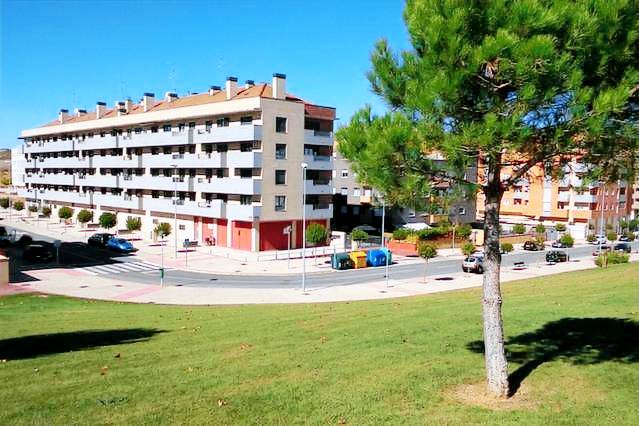 Apartamento el Parque AIRE CONDICIONADO PISCINA terraza con vistas montana entorno tranquilo ideal m — photo 5