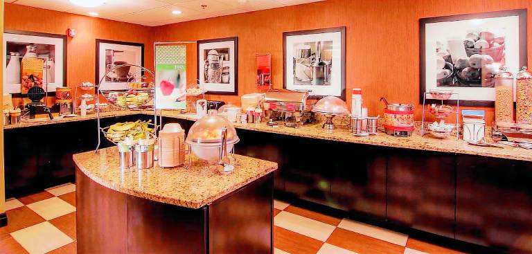 Hampton Inn & Suites Tampa-North — photo 5