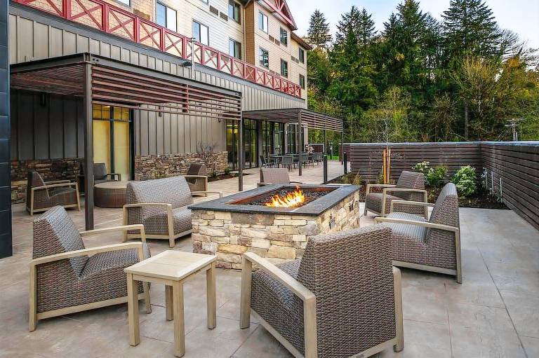 Courtyard By Marriott Olympia
