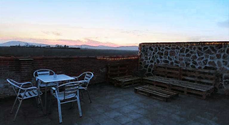 Vacation home with patio | Pets are welcome — photo 3