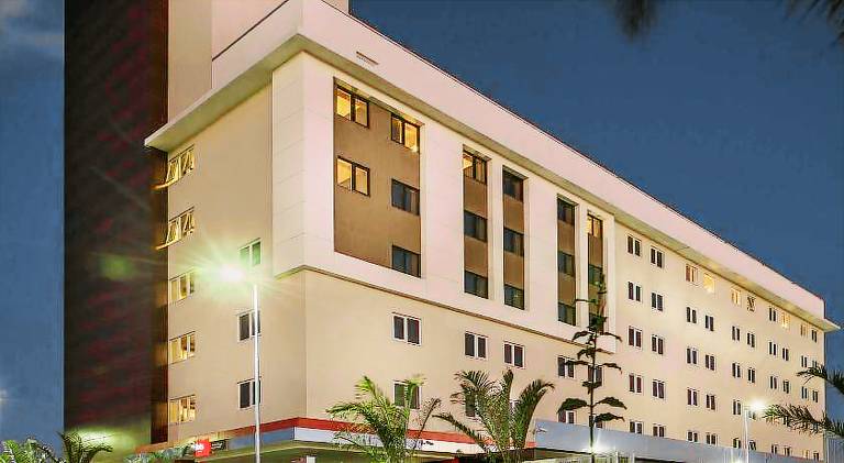 Ibis Porto Alegre Assis Brasil in Porto Alegre