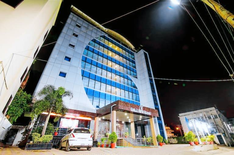 Hotel AVN Grand