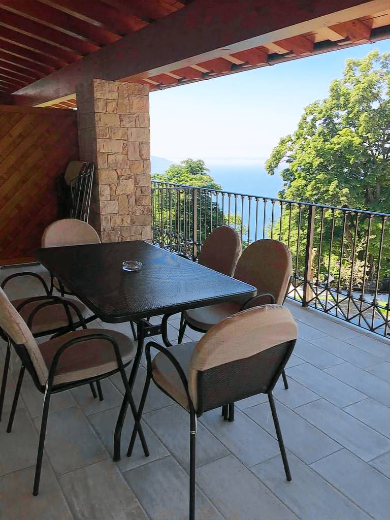 Holiday apartment with heated pool & garden | Pets allowed — photo 3