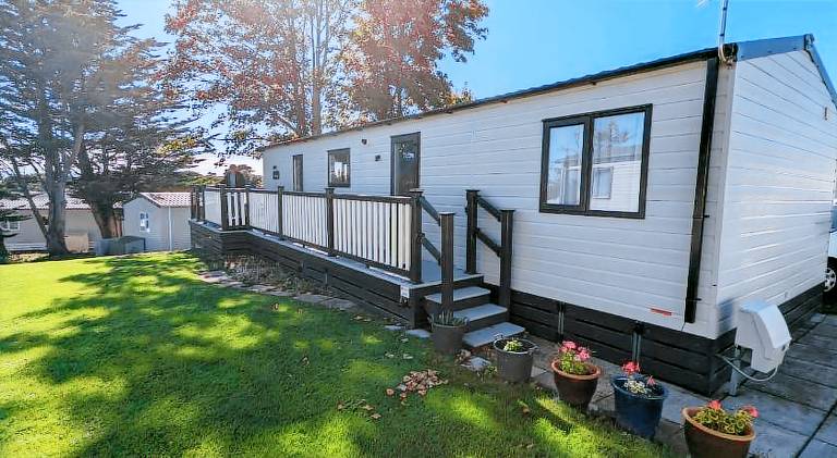 STUNNING LUXURY Caravan on edge of New Forest on SHOREFIELD Country Park ENTERTAINMENT AND LEISURE P — photo 5