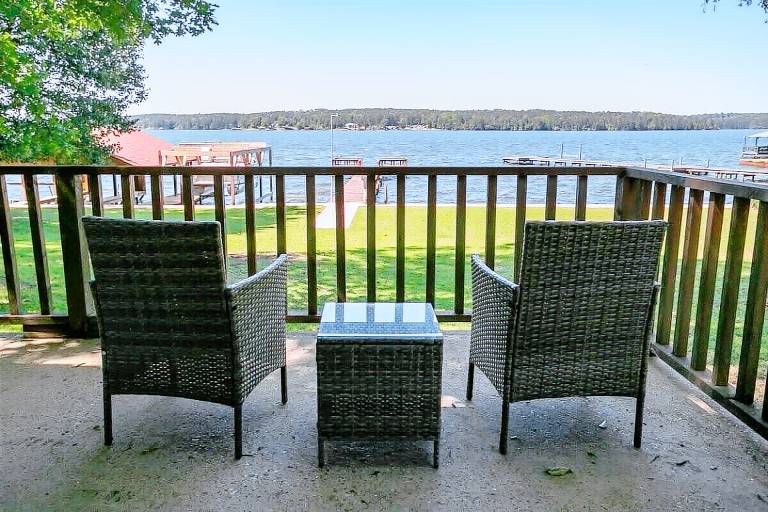 House Lake Claiborne