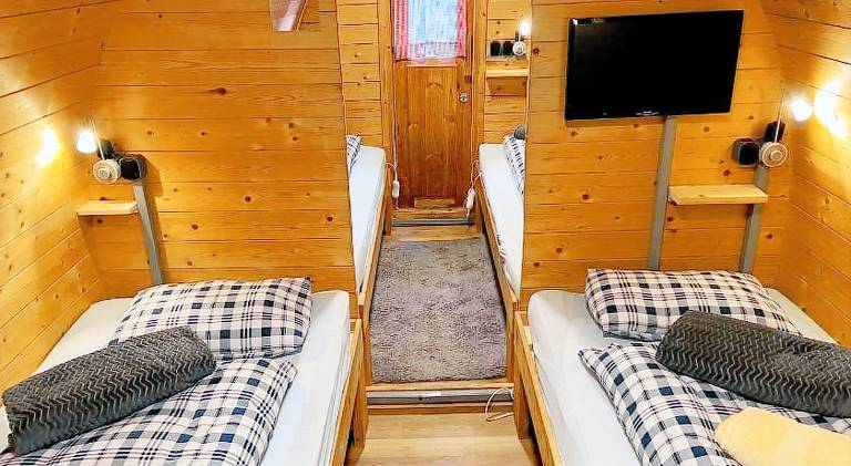 Inn-side ADVENTURE CABINS — photo 2