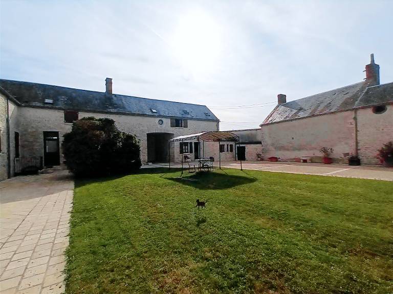 Gite with terrace, yard & BBQ — photo 4