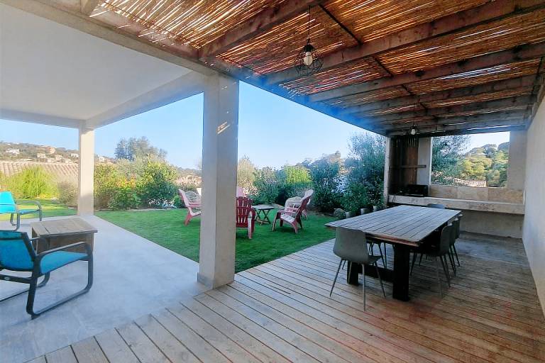 Family-friendly nice villa with patio, barbeque & yard | Pet-friendly — photo 3
