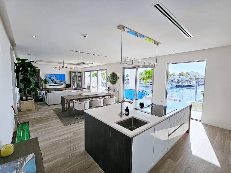 Condo Palm Cay