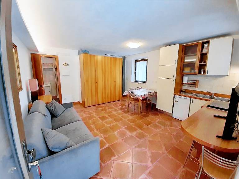 Children-friendly charming apartment with garden & private pool | Pets allowed — photo 3