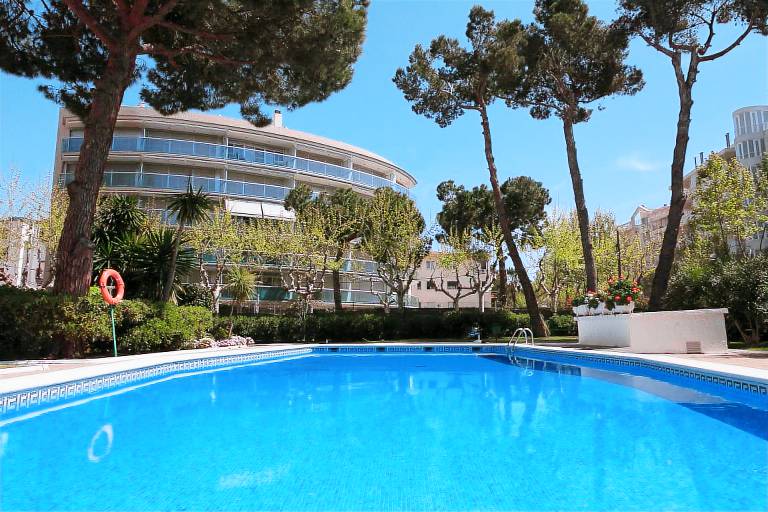 Child-friendly apartment with terrace, pool & garden | Beach nearby | Pets are welcome — photo 3