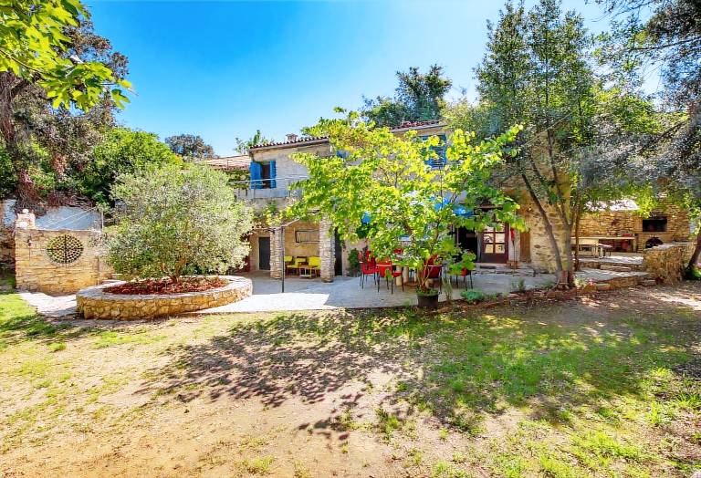 Children-friendly villa with garden, private pool & grill | Perfect for remote work | Pets allowed — photo 2