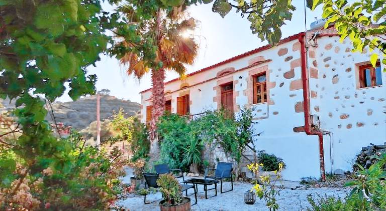 Villa with terrace & garden | Dogs allowed — photo 4