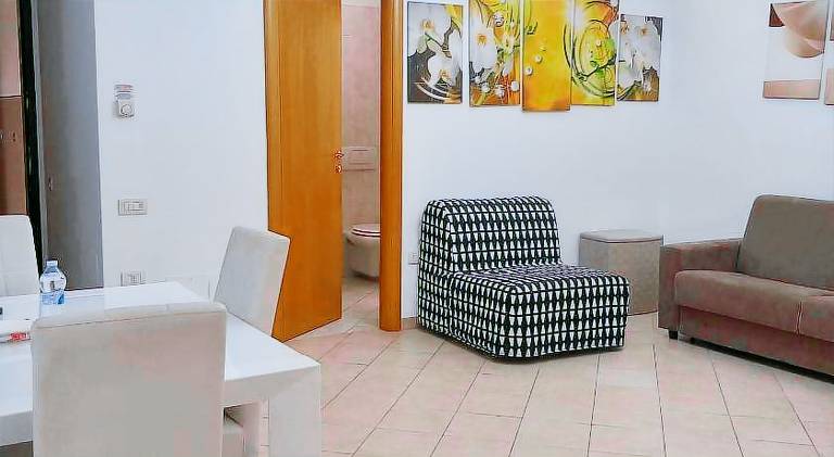 House with 1 room for 3 persons — photo 4