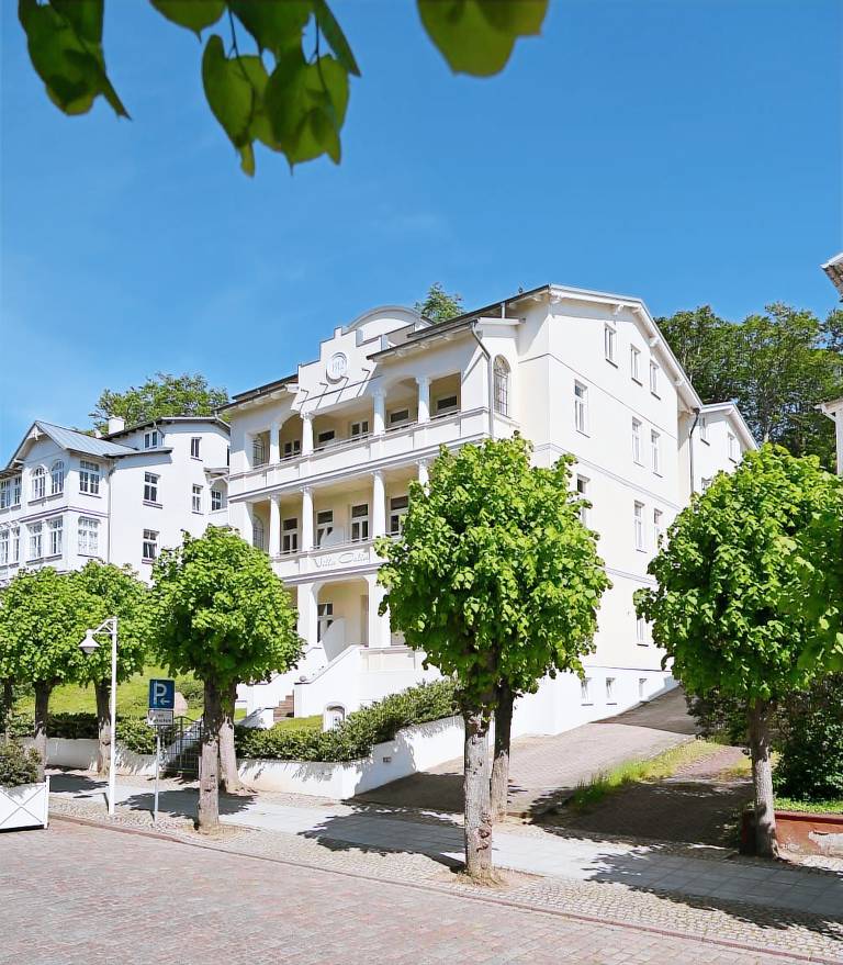 Family-oriented condo with patio, sauna & garden | Nature view | Next to the beach | Pet-friendly in Sellin