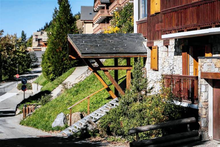 Holiday apartment with 1 room for 4 persons in Courchevel