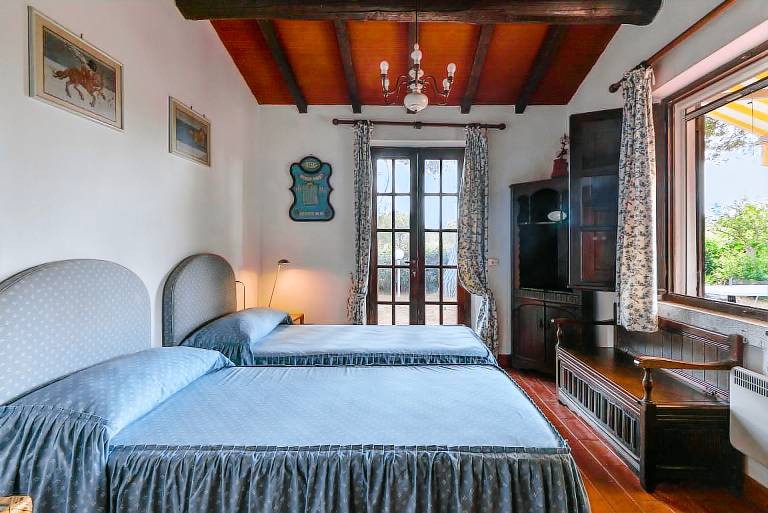 Wonderful villa with yard & BBQ | Pets allowed — photo 3