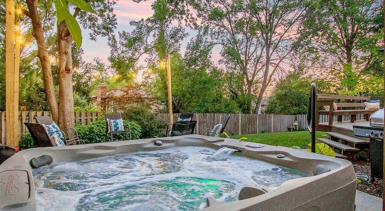 Vacation home | Perfect for remote work in Omaha, NE