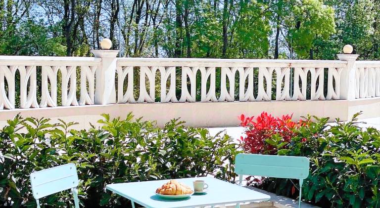 Fully equipped charming apartment with terrace & private pool | Beach nearby | Pets are welcome — photo 3