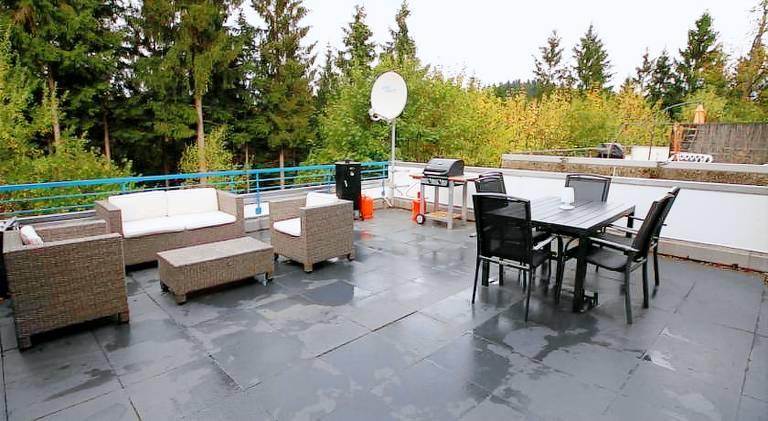 Holiday apartment with pool — photo 5
