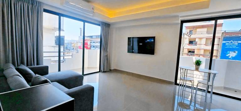 Condo 1BR in the middle of Pattaya J302