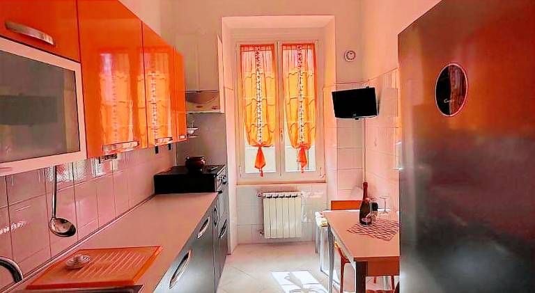 Rental apartment with 2 rooms for 5 persons — photo 2