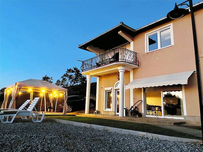 Villa  Gorno Konjsko