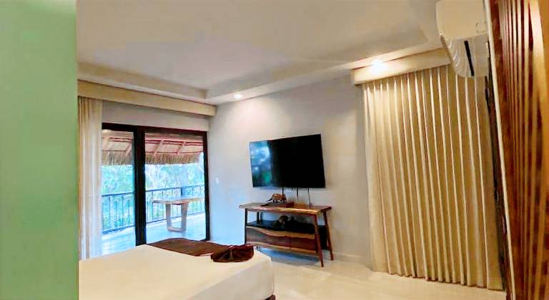 Xuux Peek by Tecnohotel — photo 2