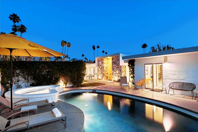 Child-friendly lovely house with barbeque, jacuzzi & private pool | Mountain view | Good for workation | Dogs allowed — photo 2
