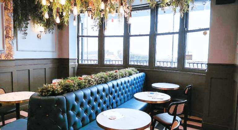The Royal Bar & Shaker — photo 4
