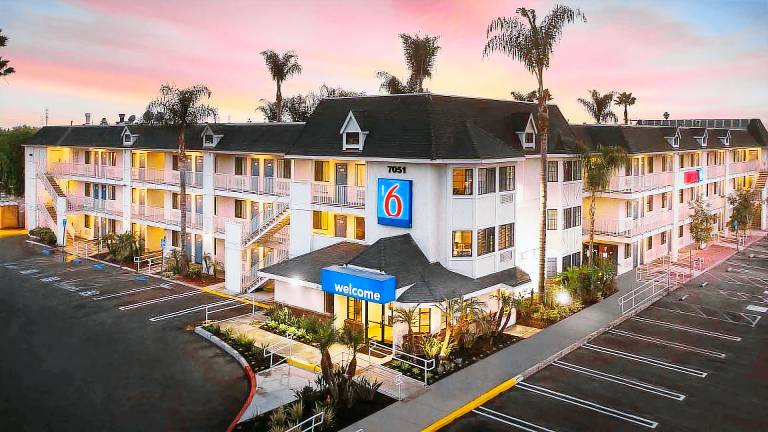 Motel 6 Buena Park, CA - Knotts Berry Farm - Disneyland in Norwalk, CA