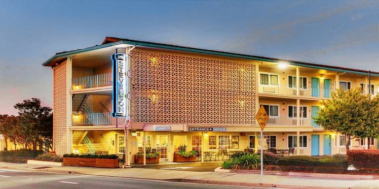 Motel Monterey
