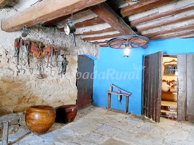 Family-friendly cottage with grill, garden & patio | City view | Pet-friendly — photo 4