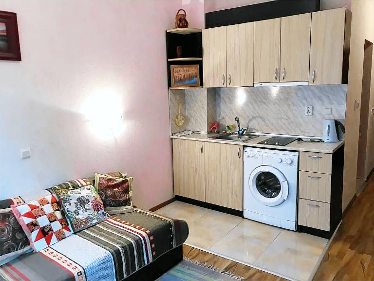 Holiday apartment with pool — photo 5