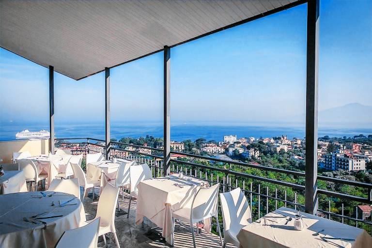 Hotel Cristina — photo 3