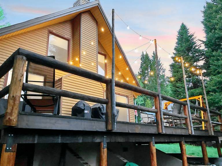 KABINO: NEW! Hot tub DogsOK Fire Pit On trails 20 min to Yellowstone — photo 2