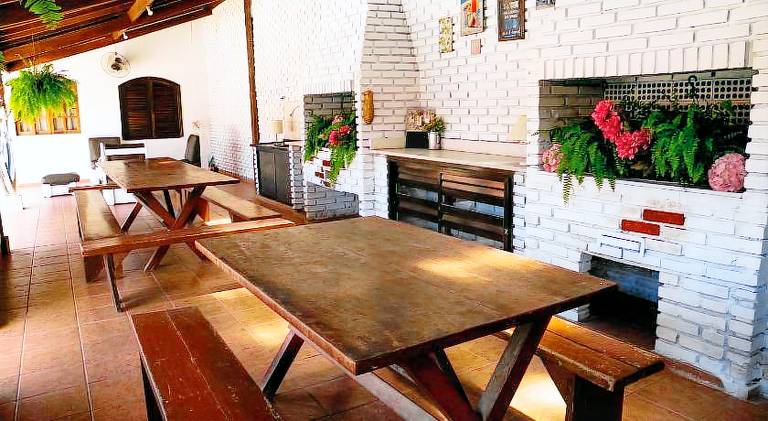 Serviced apartment with pool, garden & terrace — photo 3