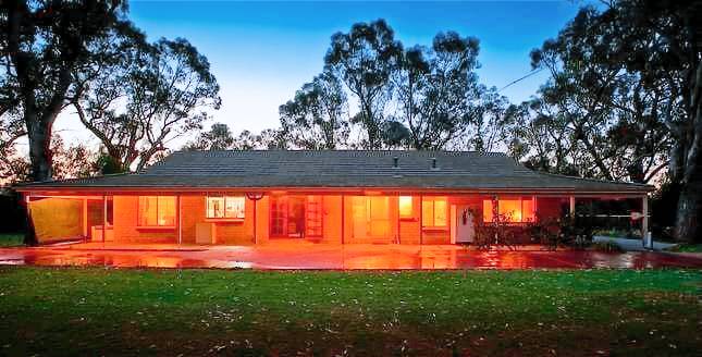 House  Guilderton