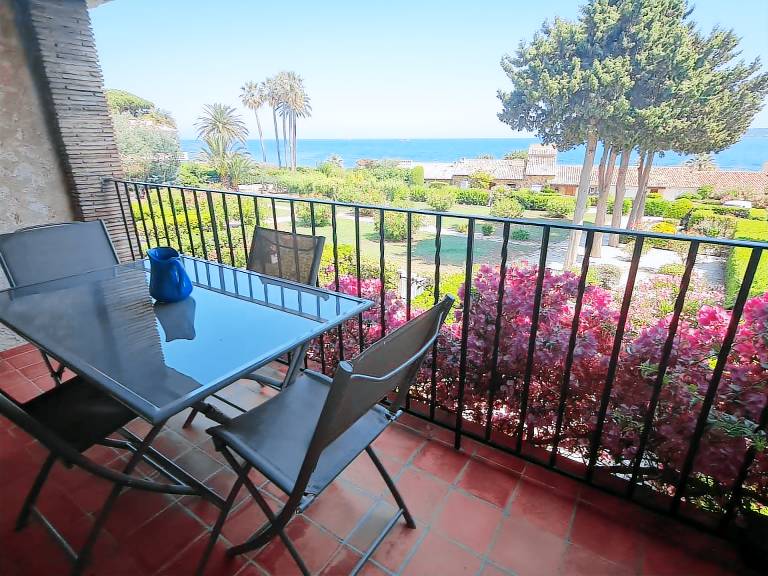 Rental apartment with pool — photo 4