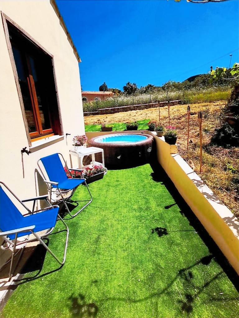 Family-friendly beautiful holiday apartment with terrace, jacuzzi & fast internet | Mountain view | Perfect for remote work | Pet-friendly — photo 2