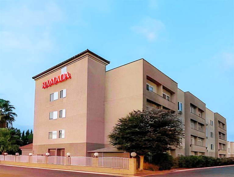 Ramada Limited Bakersfield North